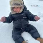 Molly-Mae Hague exibiu o luxuoso guarda-roupa de esqui de sua filha Bambi no Instagram na quinta-feira, enquanto eles desfrutavam de uma luxuosa viagem de esqui em Courchevel